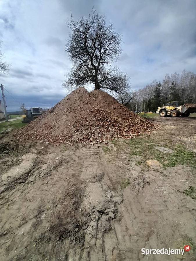 Kruszywo rozebranym budynku Ozimek