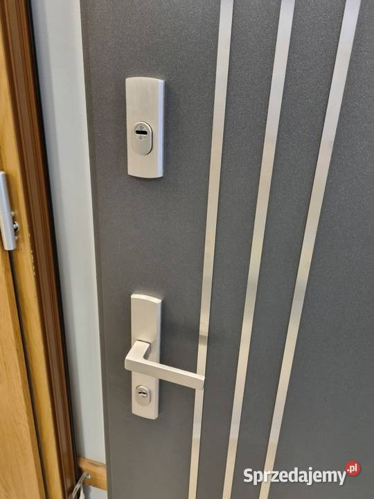 Drzwi zewnętrzne Wikęd do mieszkania 80 P Kielce