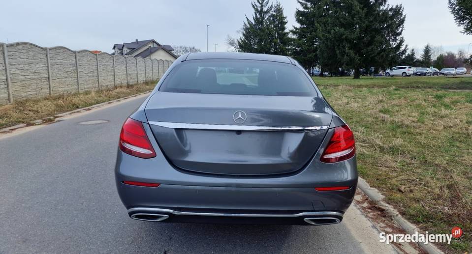 MercedesBenz E 220D Jarocin