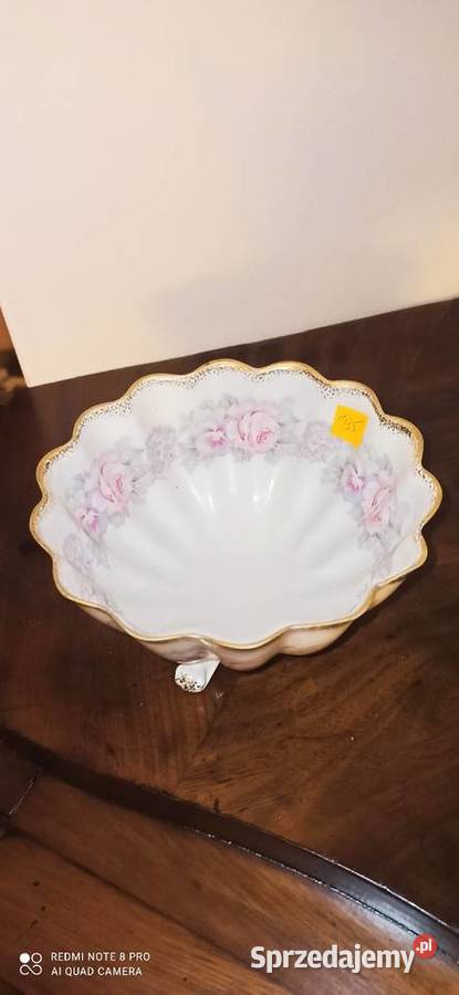 Patera falista krawędź kanelowana złocona
Biała Gdańsk