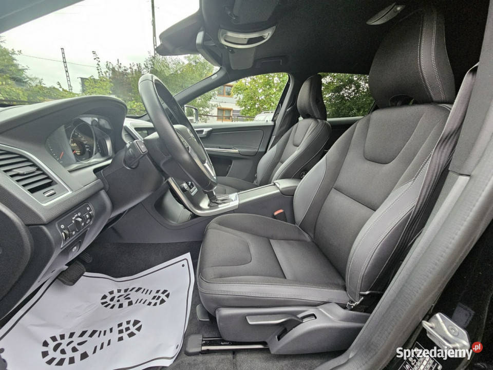 Volvo XC 60 20 diesel 5 cylindrów 100 Dealer autoalarm Opoczno