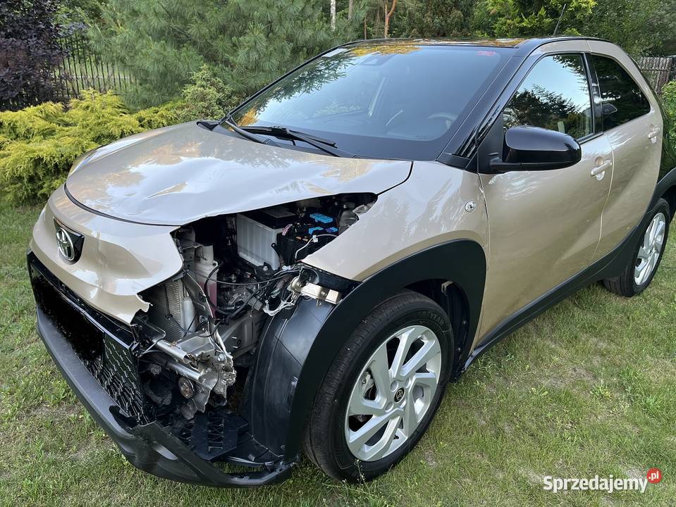 TOYOTA AYGO X 10 BENZYNA AUTOMAT 2022R Choroszcz
