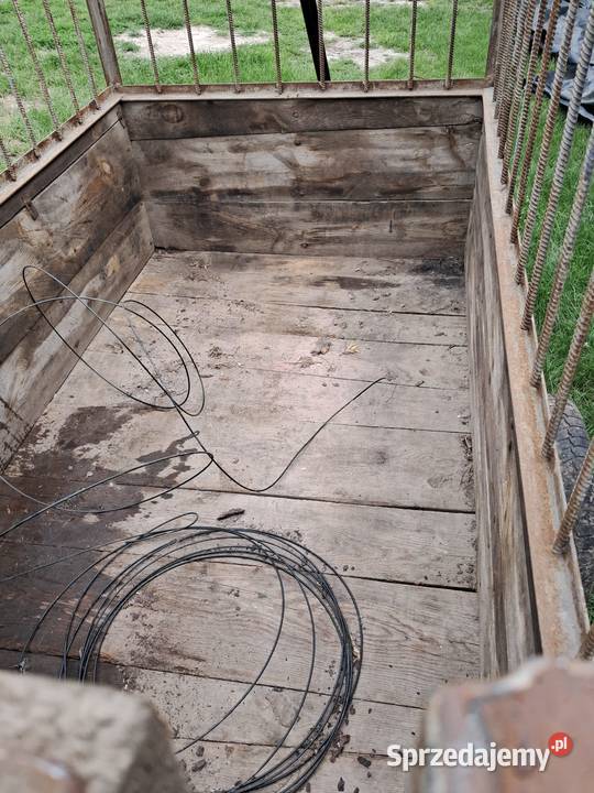 Wózek do przewozu bydła trzody