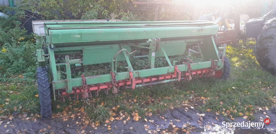 Siewnik uszkodzony Tczów sprzedam
