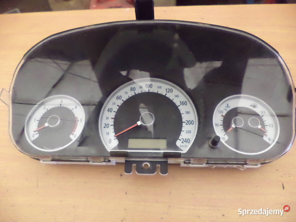 KIA CEED 16 CRDI 2007 LICZNIK ZEGAR 940031H090 osobowe Turek