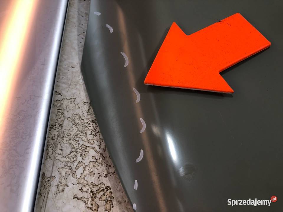 VW PASSAT CC 20082012 Maska Pokrywa silnika osobowe świętokrzyskie sprzedam