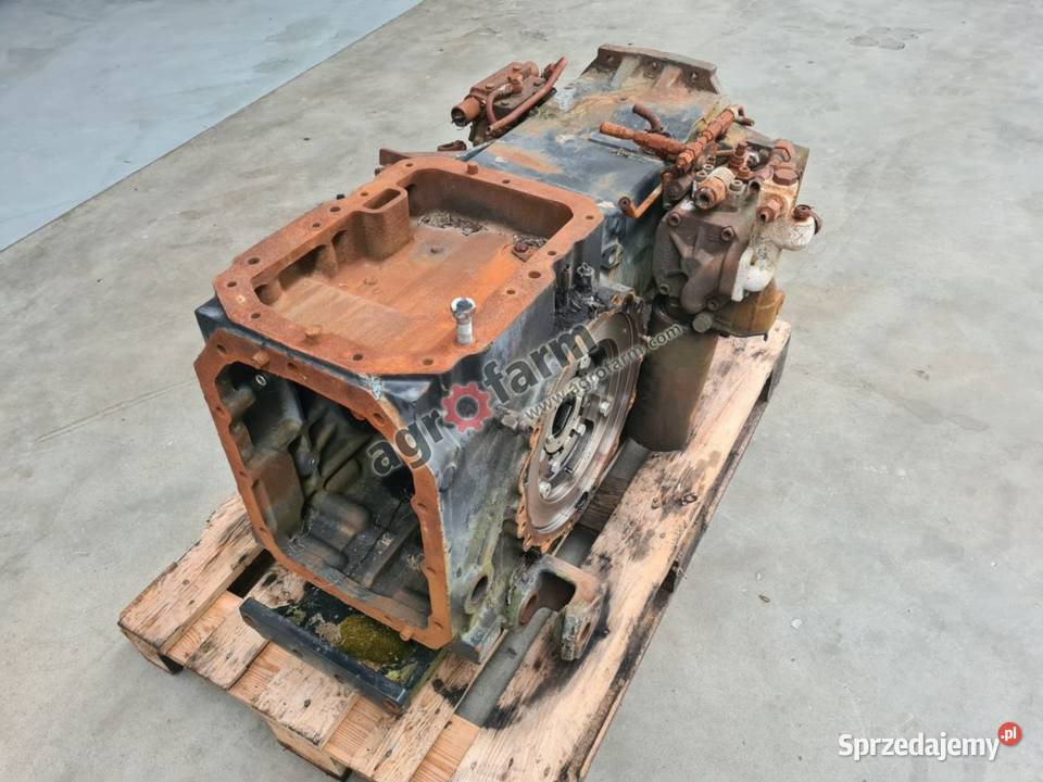 TYLNY MOST HOLLAND T6160 44980050 Byków