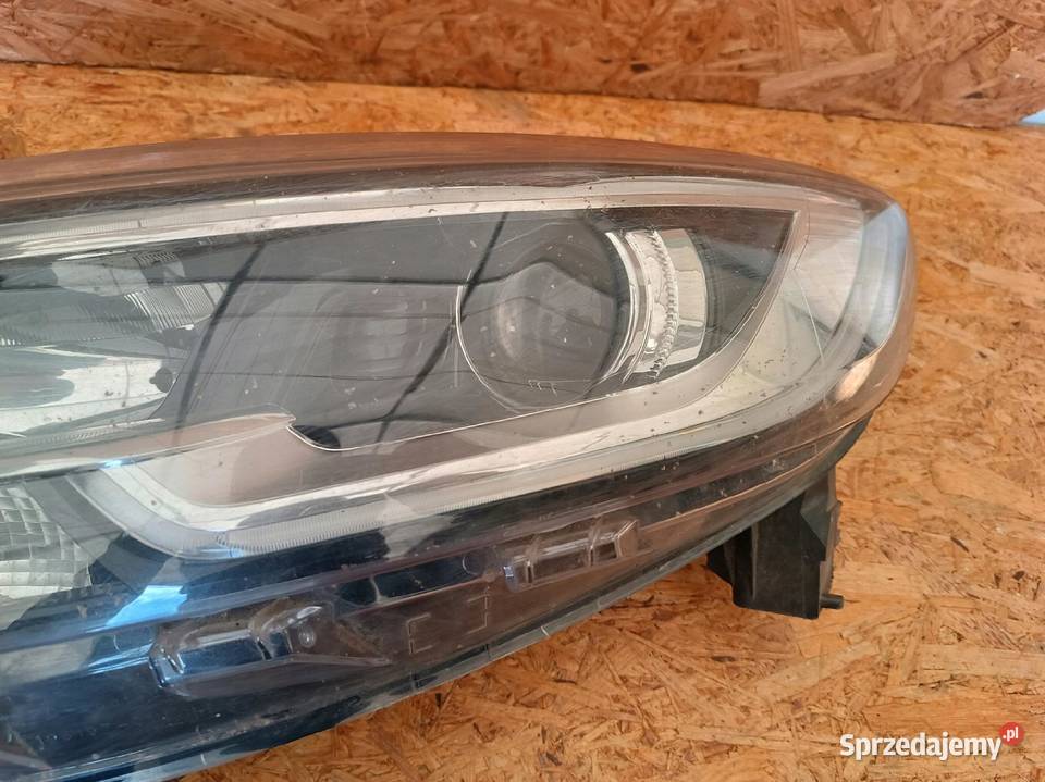 LAMPA LEWY PRZÓD REFLEKTOR EU 260602051R RENAULT Oświetlenie Nowy Tomyśl sprzedam