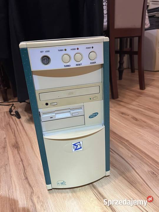 Zabytkowy komputer PC AT AMD K6 Klasy Pentium III i słabsze małopolskie Brzana