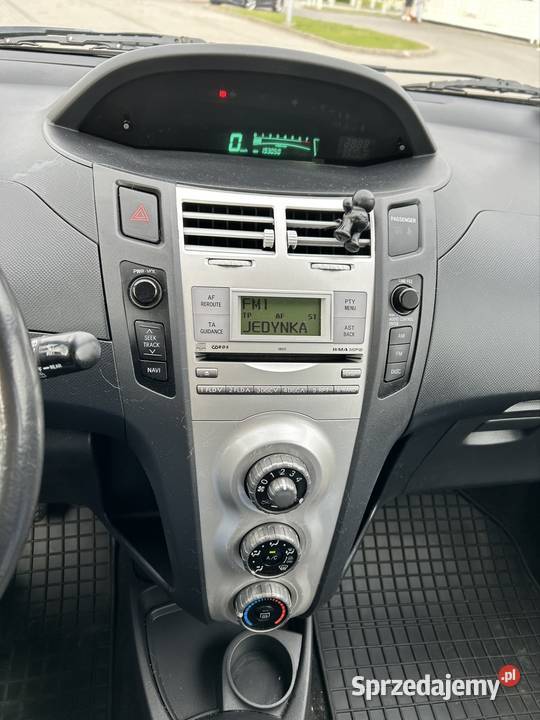 Toyota Yaris 10 benzyna klima sprawna 2006 Motoryzacja
