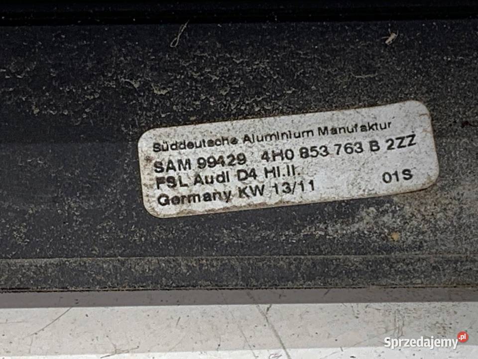 LISTWA ZGARNIAJĄCA TYŁ LEWY AUDI A8 D4