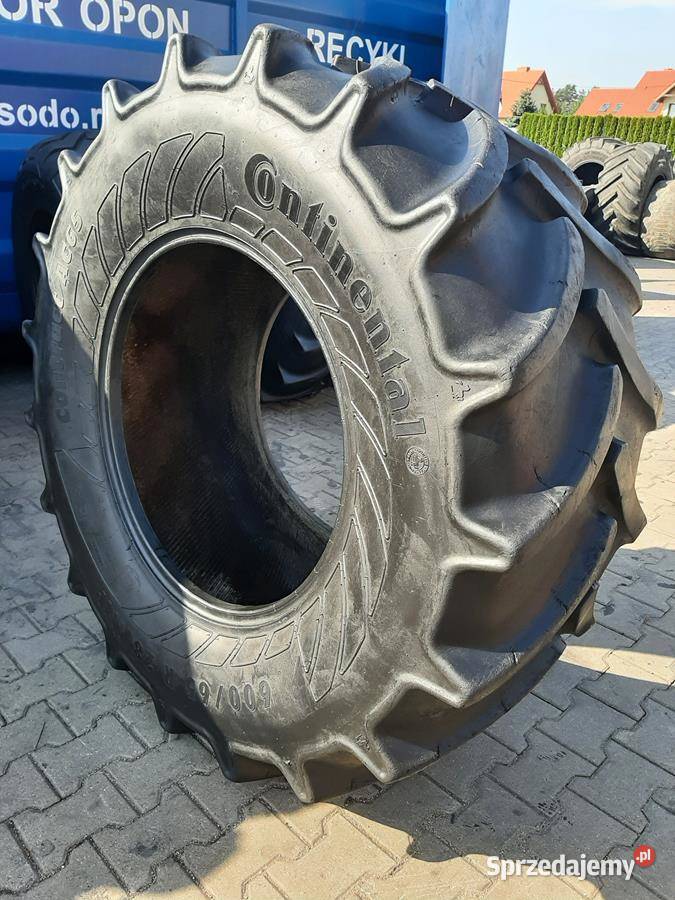 2x Opona używana rolnicza 60065R28 CONTINENTAL 65 podlaskie Zaścianki