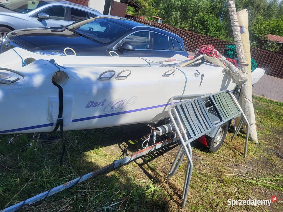 Katamaran DART 6000 zarejestrowana przyczepa Żeglarstwo