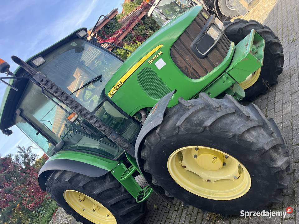 Ciągnik John Deere 5090M