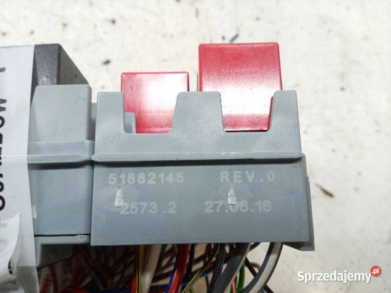 SKRZYNKA BEZPIECZNIKÓW 51987784 Fiat Panda III Skrzynki bezpieczników