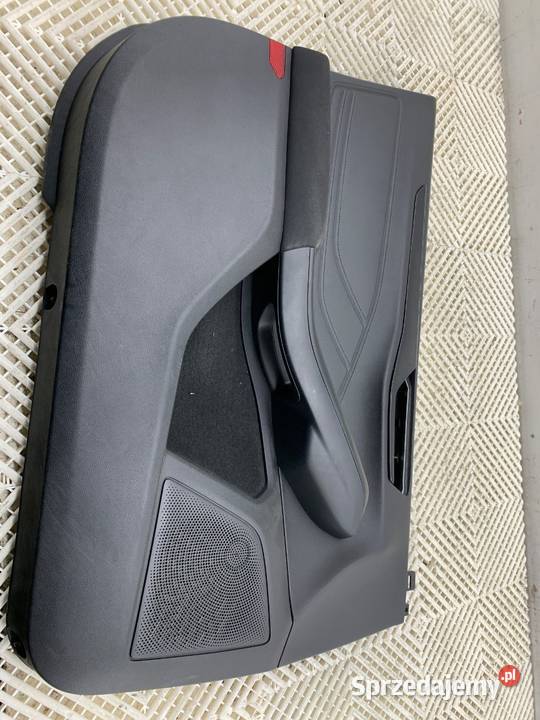 BOCZEK DRZWI LEWY PRZÓD FORD FOCUS IV