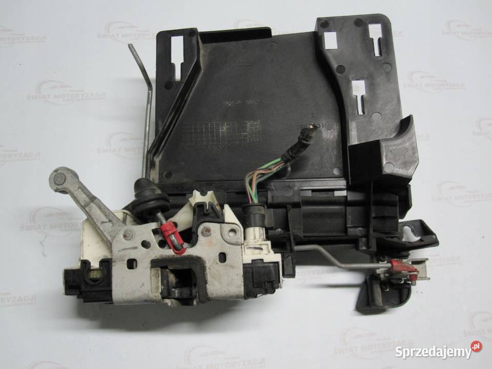 DODGE NITRO 08r zamek drzwi prawy przód