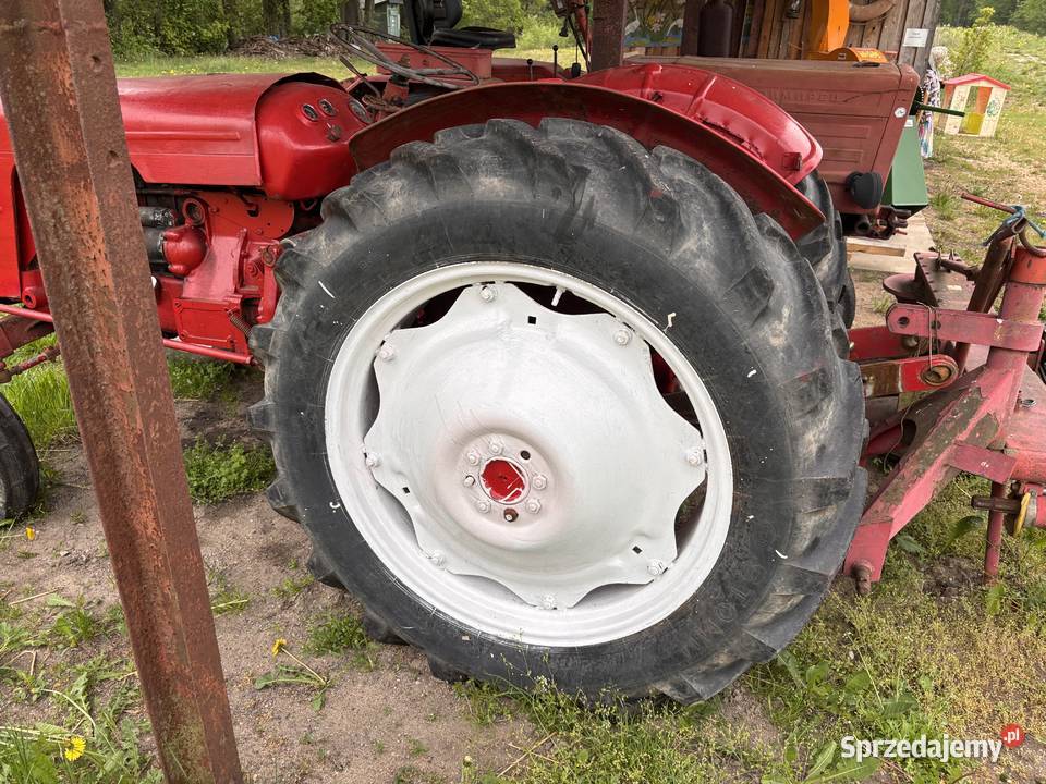 stary ciągnik traktor David Brown perkins 3 Kosianka-Boruty