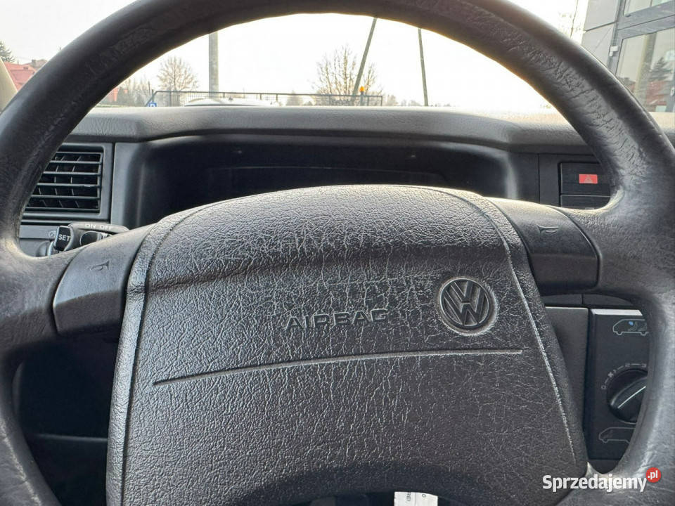Volkswagen Caravelle T4 Caravelle 25 benzyna VAT marża Chełm Śląski sprzedam