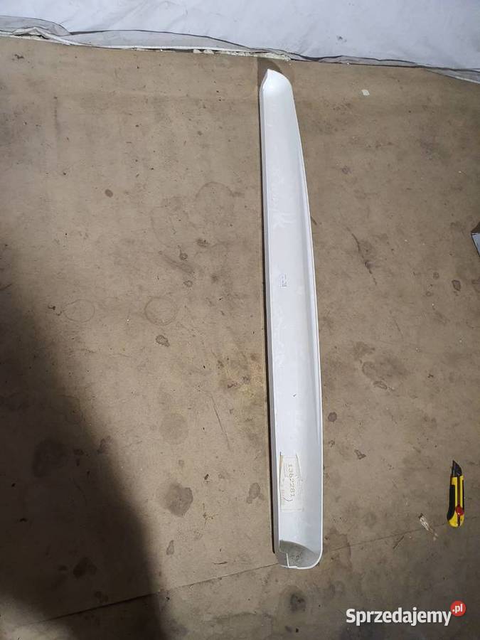 Listwa osłona plastik przyczepa kempingowa świętokrzyskie Odrowążek