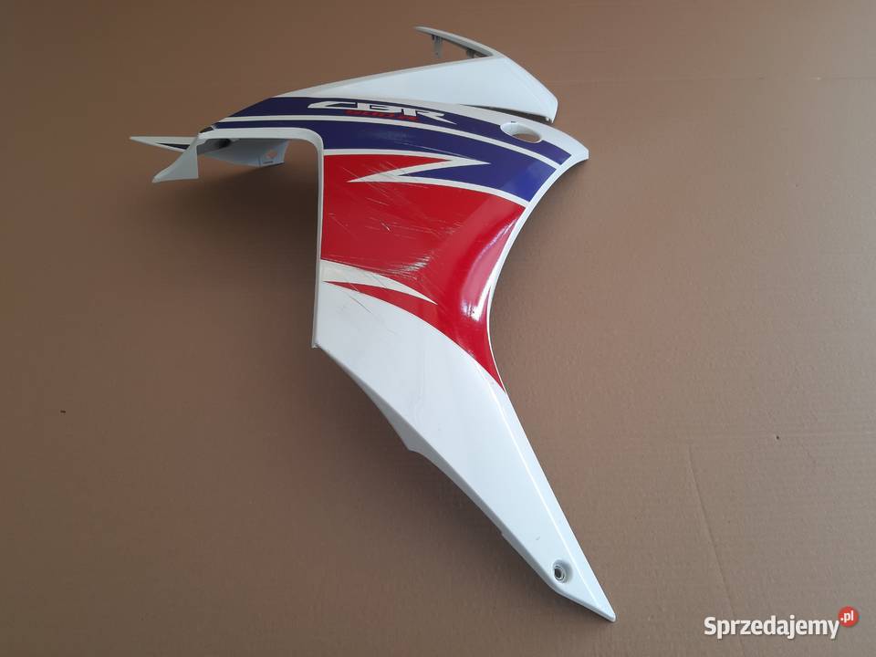 HONDA CBR 500R OWIEWKA PRAWA BOCZEK OSŁONA Trzciel