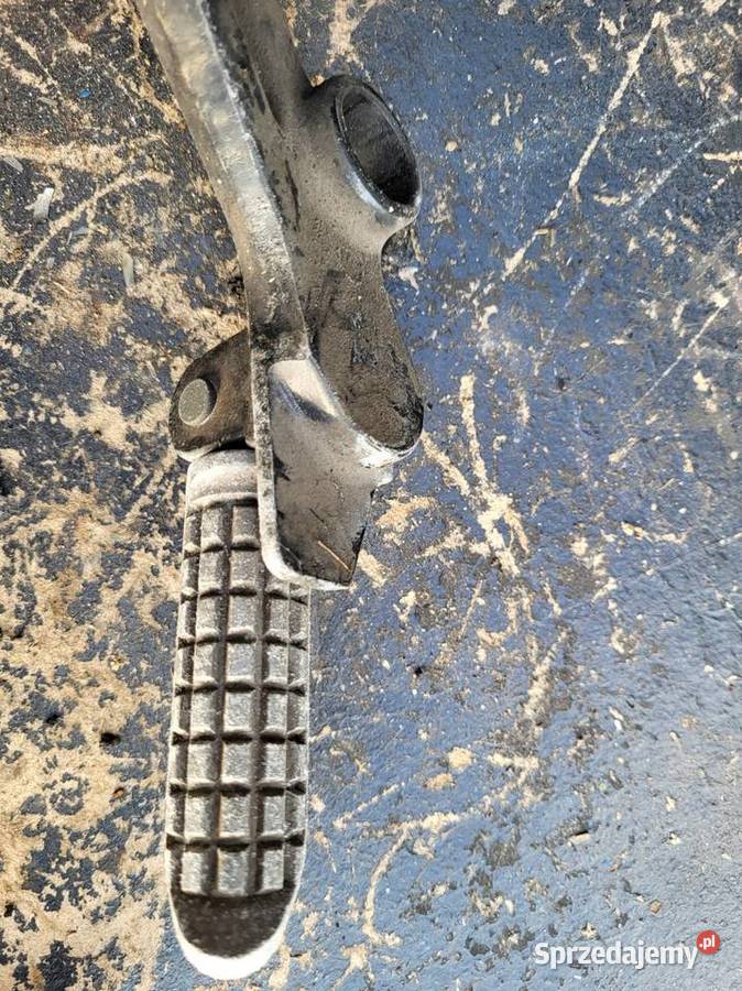 KAWASAKI ZEPHYR 1100 750 PODNÓŻEK TYŁ MOCOWANIE