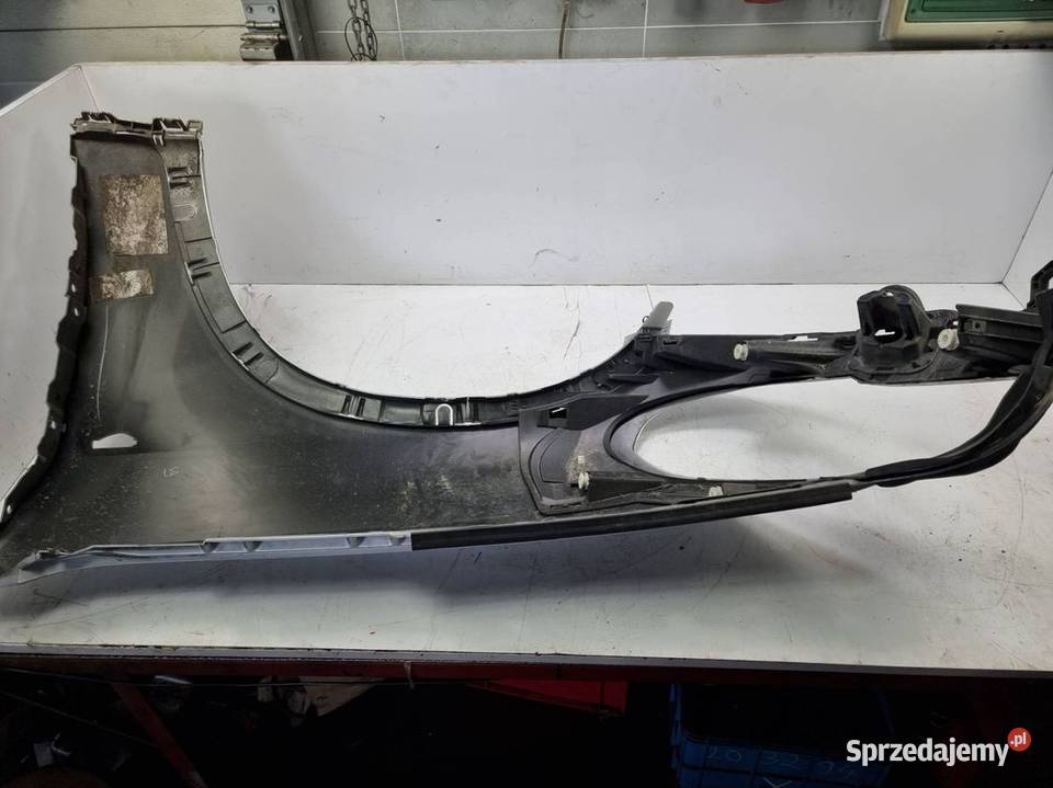 BŁOTNIK PRAWY PRZÓD BMW X5 E70 Lipno