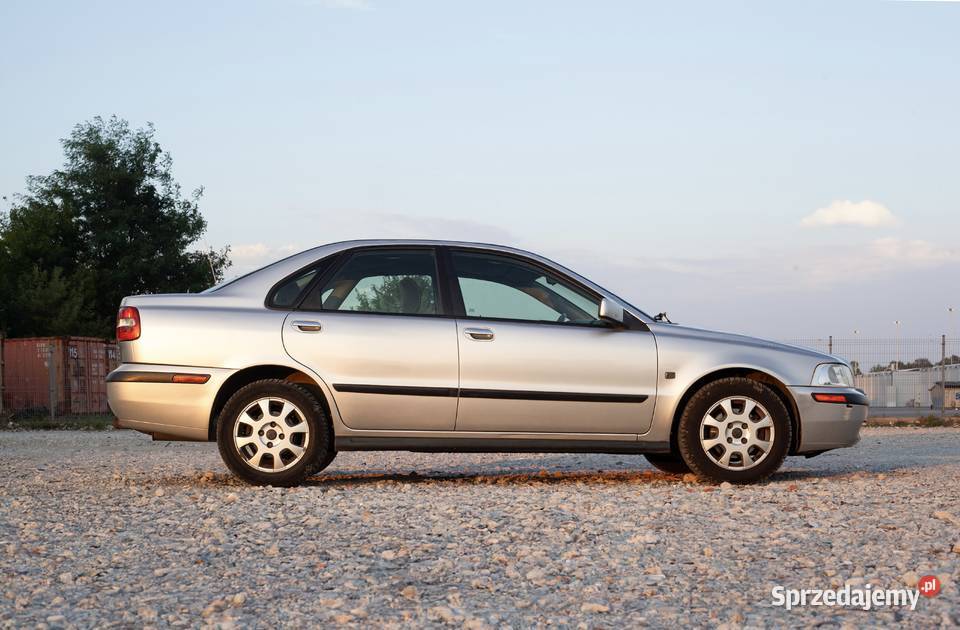 Volvo S40 I 18 z 2002 roku w automacie dziadku 122KM Warszawa