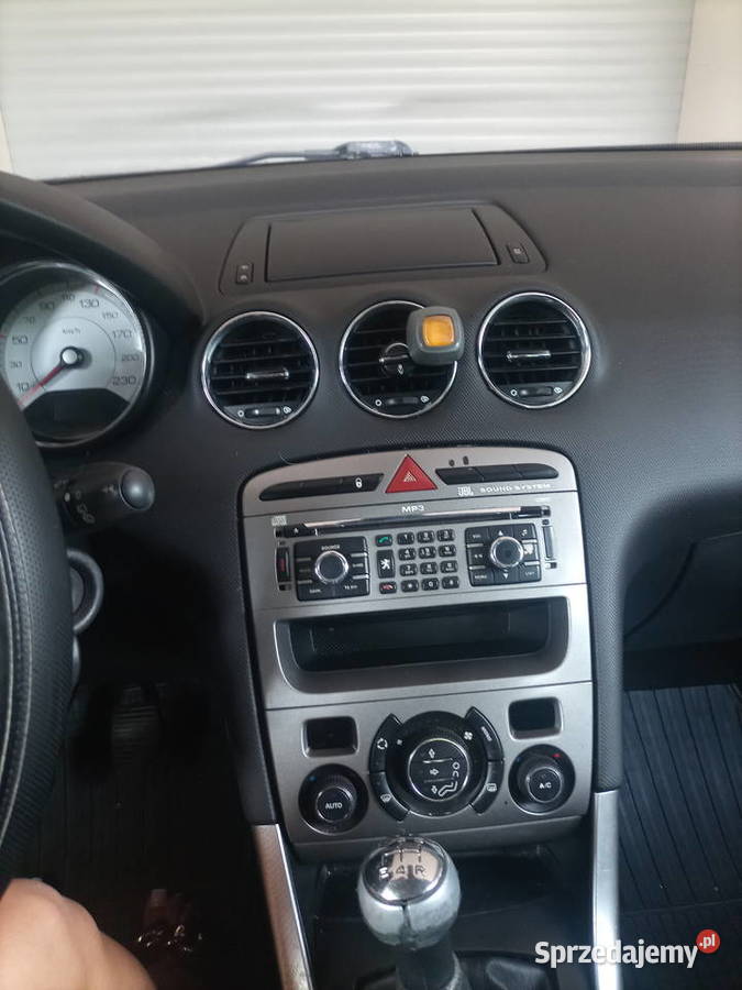 Peugeot 308 uszkodzony