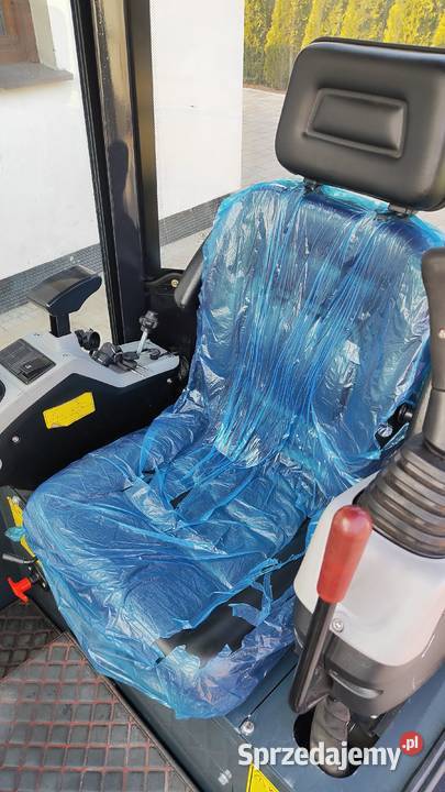 Minikoparka firmy NUOMAN NME18 18T Doruchów