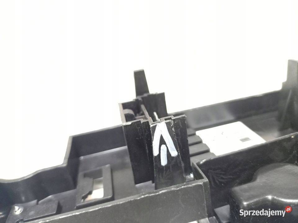 Dacia Logan I SEDAN 04 LISTWA ŻARÓWKOWA TYŁ LEWY Skarżysko-Kamienna sprzedam