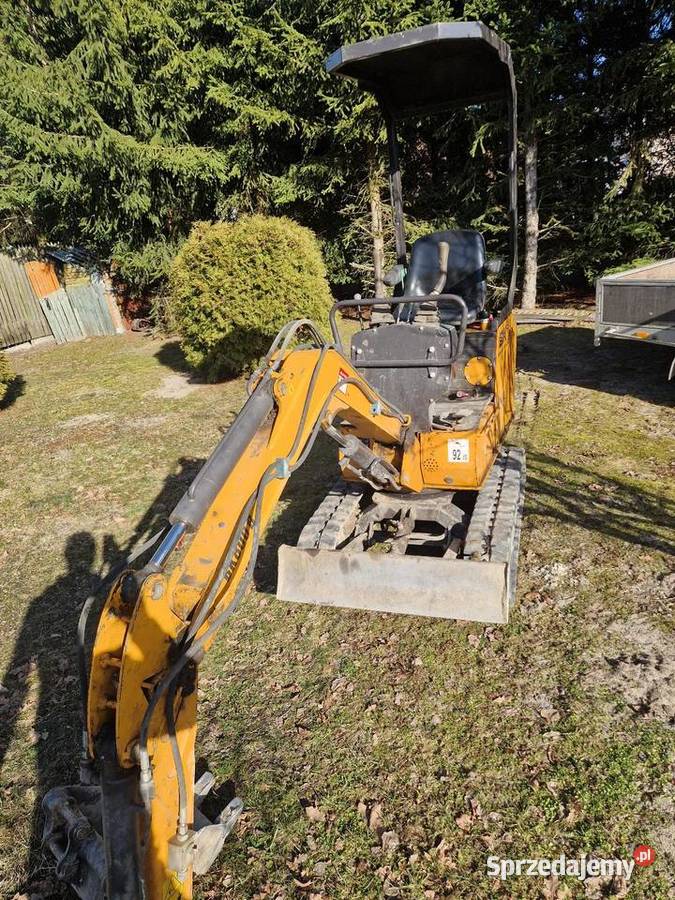 Sprzedam minikoparkę stan nowy silnik nie Motoryzacja Nowa Dęba