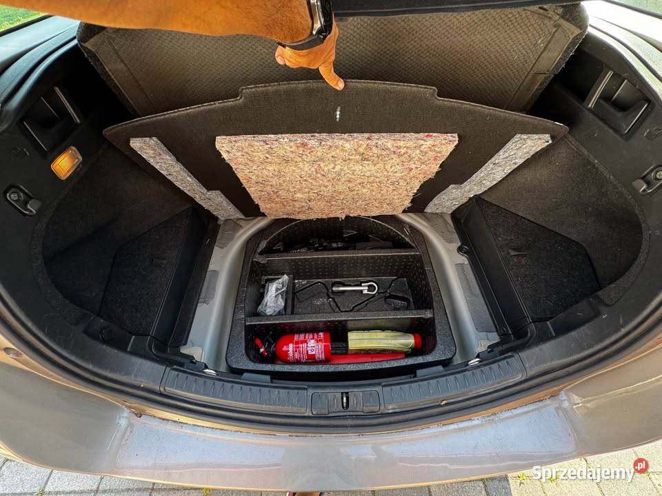 Toyota Auris II kombi 14D4D bogata wersja Łódź sprzedam