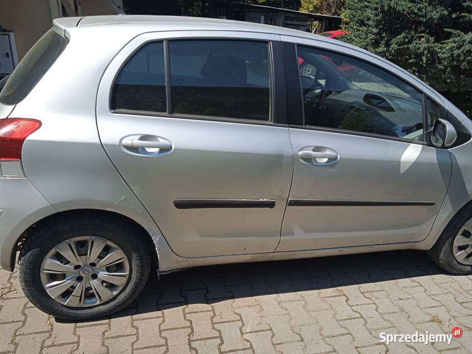 Toyota yaris 13 6 biegów lpg Salon benzyna+LPG