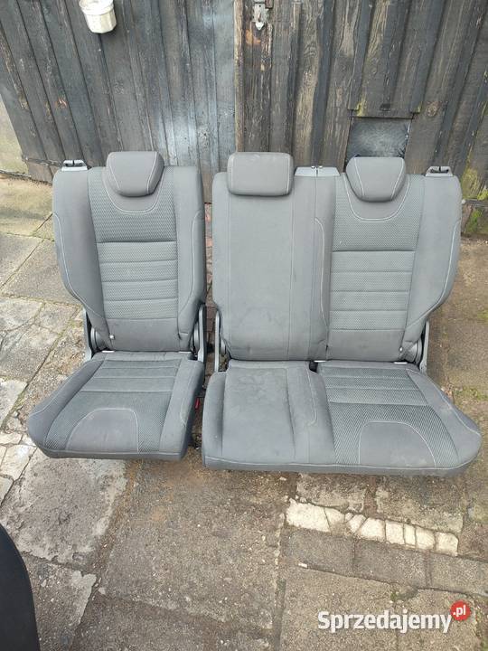 Wnętrze ford kuga osobowe