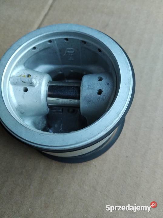 Ursus 281235124512 MF235 MF255 tłok sprężarki Bychawa sprzedam