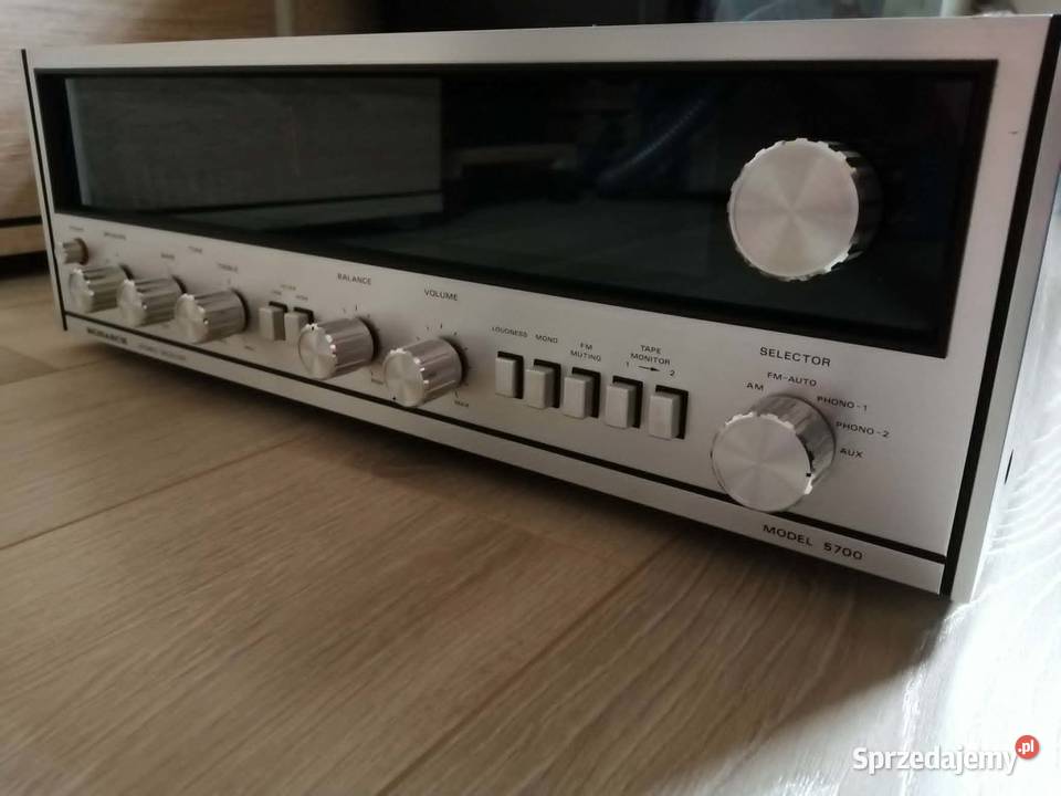 Amplituner MONARCH 5700