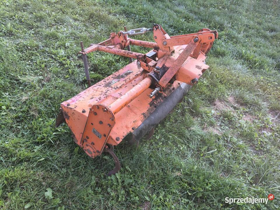 Glebogryzarka 140 Kubota c330 t25 Blizne