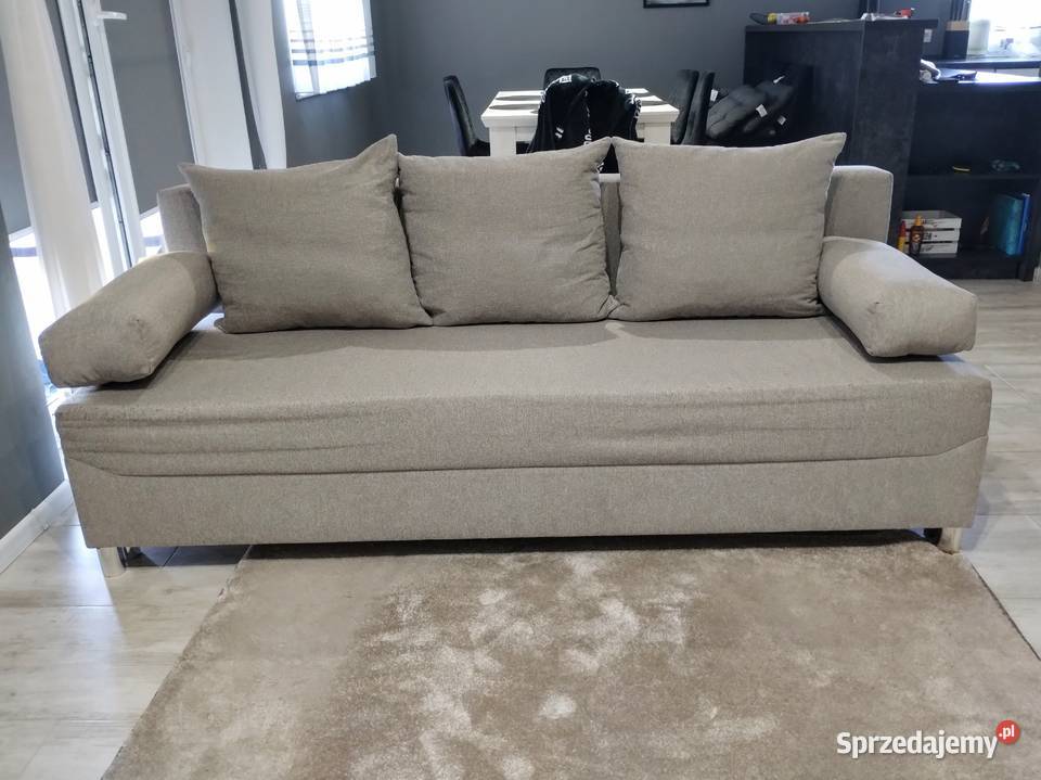Kompaktowa kanapa sofa z pufą dostawką funkcja Baczyna
