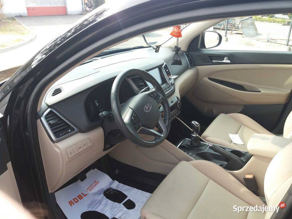 Hyundai Tucson 20 diesel salon Polska 88 osoba Ostrowiec Świętokrzyski