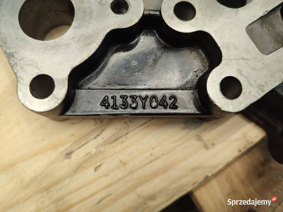 Obudowa chłodnicy oleju 4133Y042 Massey Ferguson Wilkowo