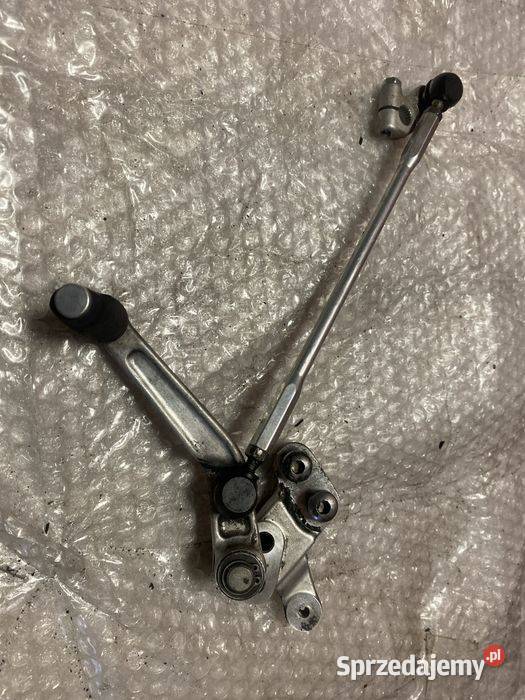 Suzuki GSXR 600 750 dźwignia zmiany biegów C104 Poznań sprzedam