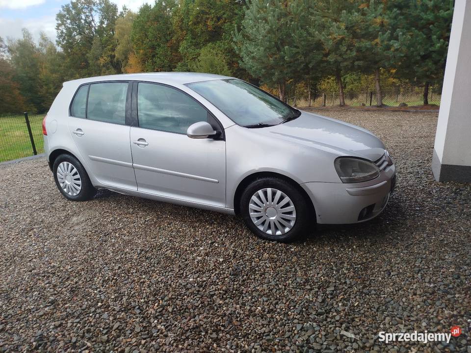 VW Golf V 16 benzyna 5drzwi Golf Limanowa