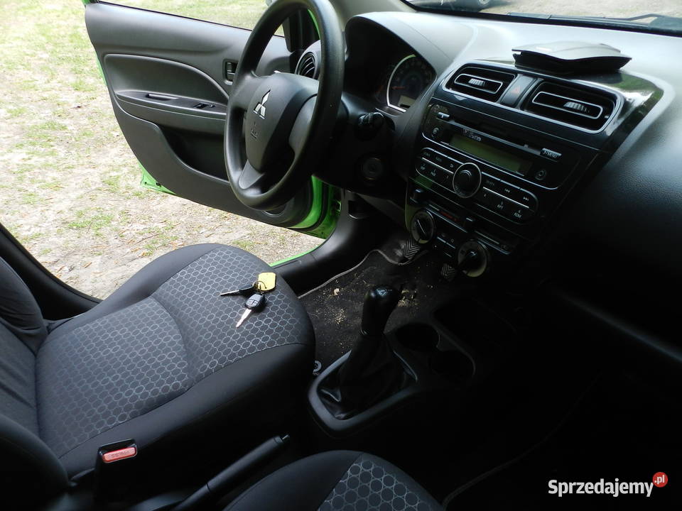 MITSUBISHI Space Star mały tani niezawodny