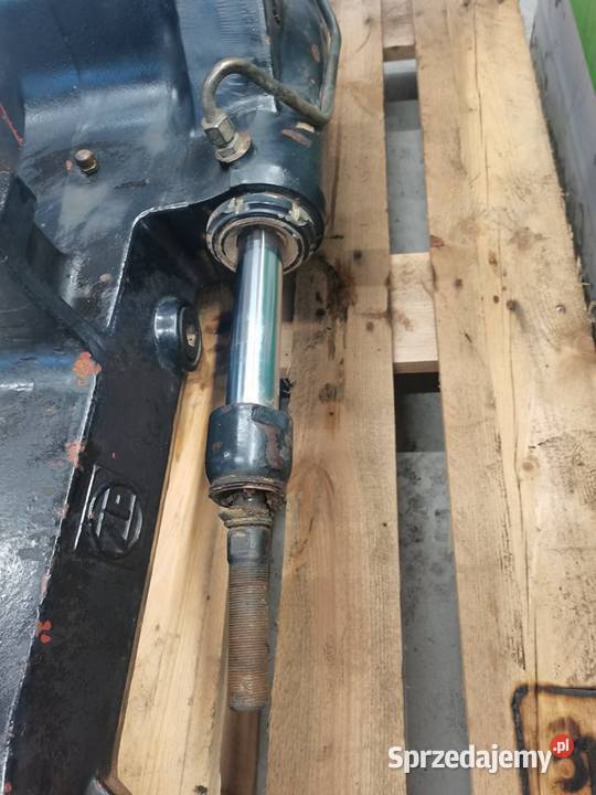 Deutzfahr 620 Agrotron Tłok wspomagania ZF