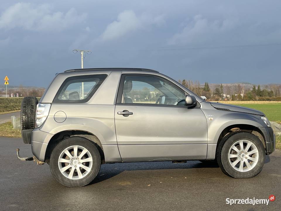 Suzuki Grand Vitara II 19 ddis hak krótka 4x4 Rok produkcji 2006