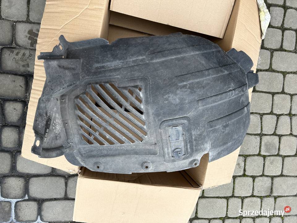 Nadkole lewe przednie AMG Mercedes w 213 Radom