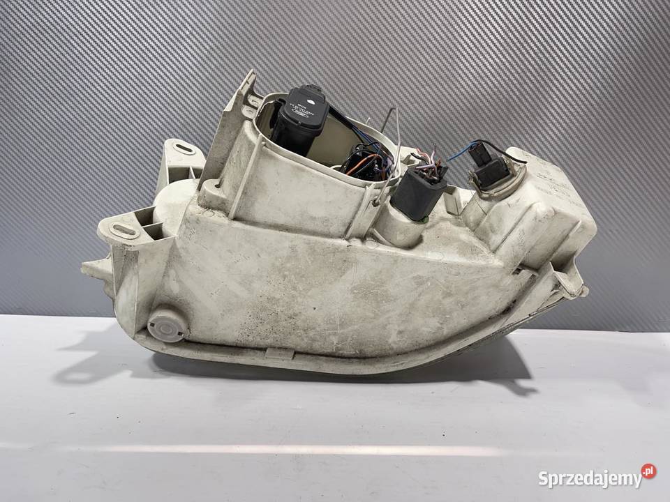 FORD ESCORT LIFT PRAWA LAMPA PRZÓD Ostroróg