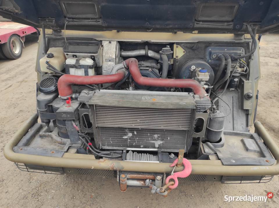 Iveco Model 40E12WM karetka stan z wojska Iveco Ostrowiec Świętokrzyski