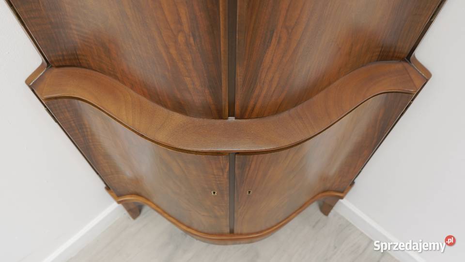 Antyczna narożna komoda z drewna orzechowego wielkopolskie Jerka